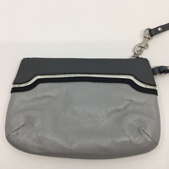 Coach Ashley Metallic Pewter Silver & Gray Large Pleated Leather Wristlet - Picture 6 of 16